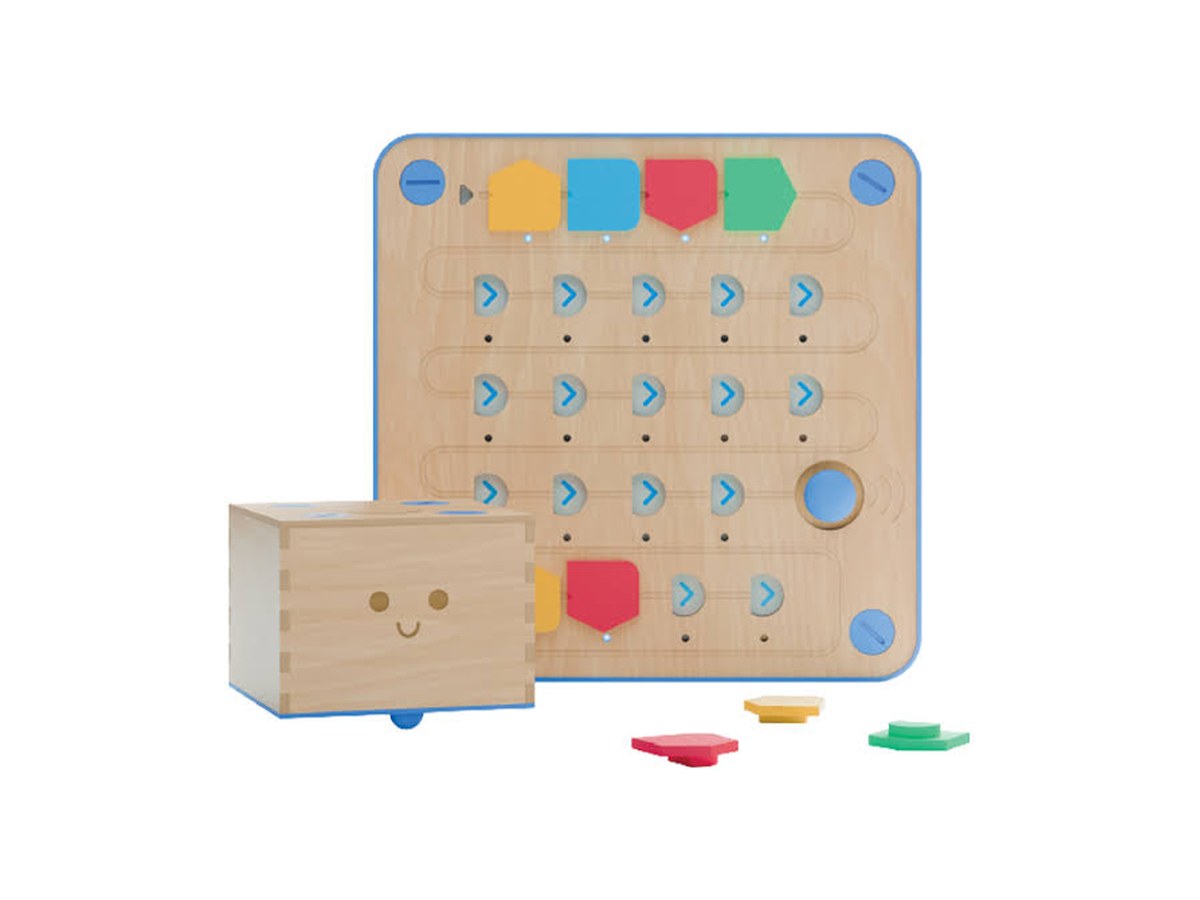 Cubetto screen-free wooden coding robot by Primo Toys, a Montessori-friendly toy for ages 3 to 6, often priced over $200